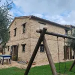 In Marche With Pool & Verdicchio Wines *